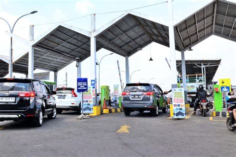 Parkir Stasiun Yogyakarta Mulai Pakai Pembayaran NonTunai