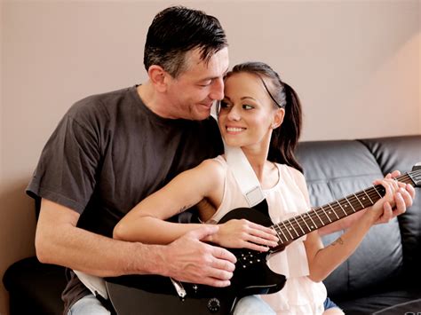 Old K Guitar Hero Daddy Teen Porn Feat Tina Walker Xhamster