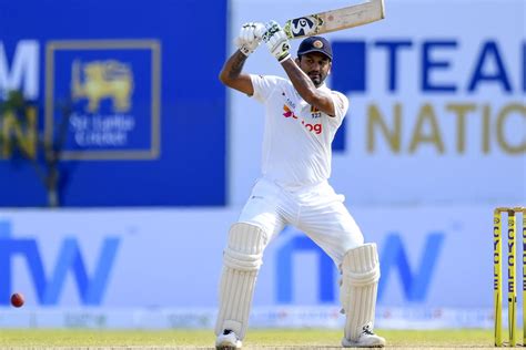 Dimuth Karunaratne was solid for Sri Lanka | ESPNcricinfo.com