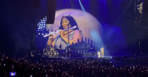 Lizzo Plays Crystal Flute Owned By James Madison At Washington, D.C. Concert [Video]