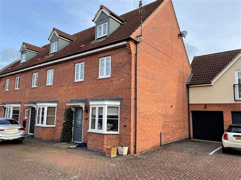 4 Bed End Terrace House For Sale In Fretter Close Broughton Astley