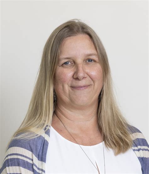 Iris Ludewig-Rohwer - the UWA Profiles and Research Repository