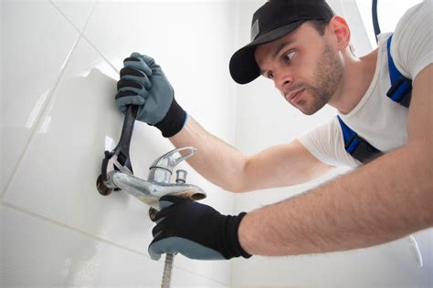 A DIY Guide to Leaking Shower Faucet Repair - DIY and Home Improvement ...