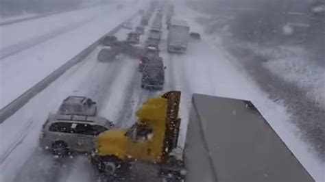 Highway 401 Crashes Involving About 100 Vehicles Caught On Camera