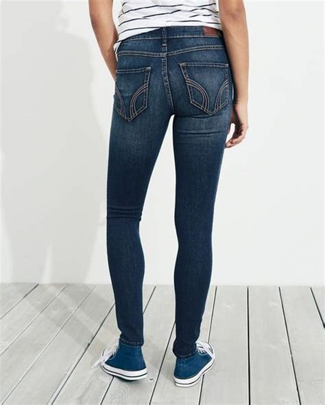 Venta Chicas Con Jeans Super Ajustados En Stock