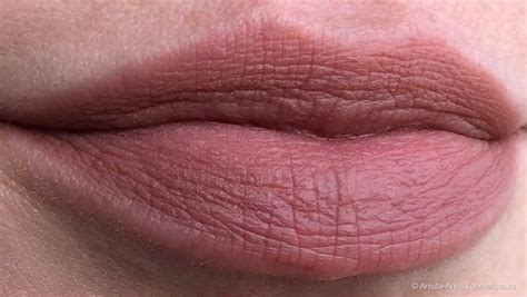 Clarins Velvet Lip Perfector 01 Velvet Nude 04 Velvet Raspberry