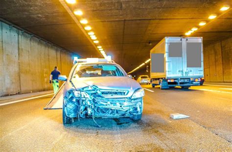 Gleich Drei Unf Lle Legen Verkehr Auf Der Autobahn Lahm