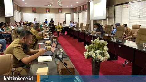 Dewan Gelar Rdp Bahas Kembalinya Buaya Riska Kaltim Kece