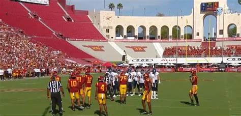 Usc Embarrassingly Couldnt Fill Stadium During Debut Of Lincoln Riley