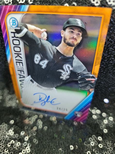 Dylan Cease 2020 Bowman Chrome RC ROY Orange Refractors Auto 25