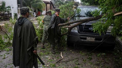 Als Hurrikan In Texas Erwartet Sturm Beryl Kommt Us Küste Immer Näher