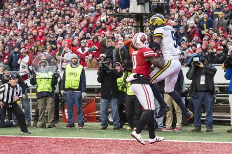 Another Tale of Two Halves: 2017 Wisconsin vs. Michigan Game Recap ...