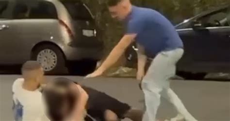 Violenza A Roma Coppia Gay Picchiata E Presa A Cinghiate Il Tempo