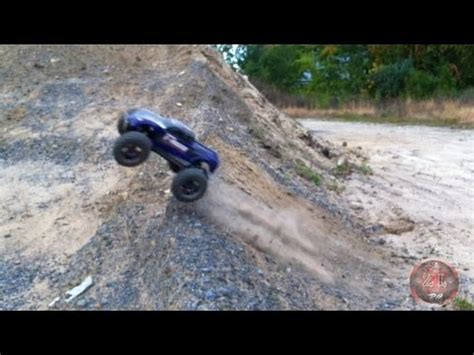 Traxxas E Maxx Brushless Jumping YouTube