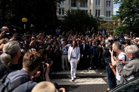 Fotos Medio Siglo De La Foto De The Beatles En Abbey Road El