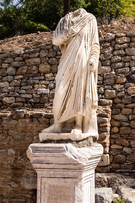 Ephesus Everlasting A Tour Of The Ancient City Bylandersea Travel Tales