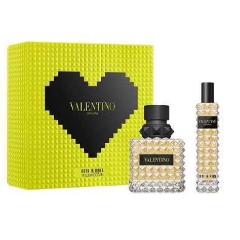 Valentino Donna Born In Roma Yellow Dream 2022 Gift Set With 50ml EDP