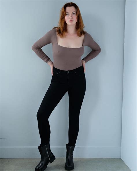 Ireland Baldwin Braless Breasts Hot Celebs Home