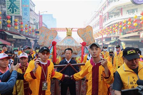 新港奉天宮元宵盛大遶境 翁章梁點燃起馬炮 蕃新聞