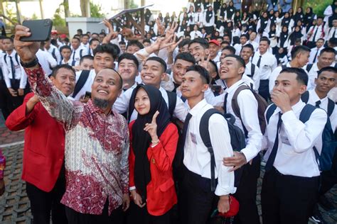 Tiga Lembaga Survei Andi Sudirman Sulaiman Menang Mudah Di Sulsel Fajar