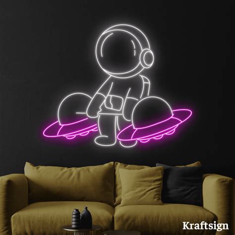 Craftnamesign Astronaut Lifting UFO Neon Sign Spaceman Sign Gym Decor