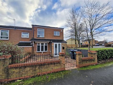 3 Bed Semi Detached House To Rent In Lysander Road Rubery Rednal