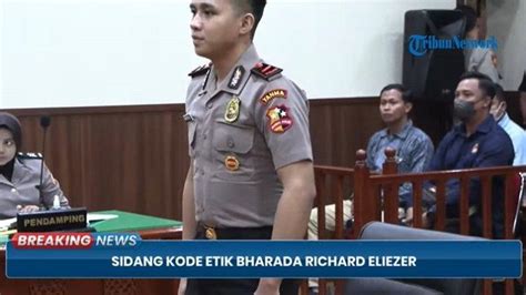 Foto Foto Bharada E Jalani Sidang Etik Kenakan Pakaian Dinas Harian