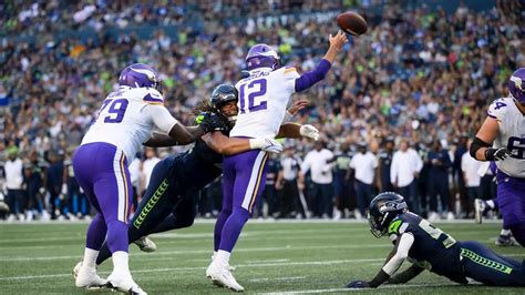 Seattle Seahawks 90 Man Roundup Can Mike Morris Carve Out Rotational