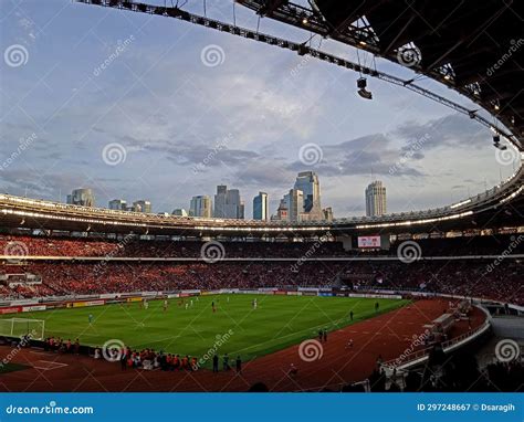 Gelora Bung Karno Stadium Senayan People Doing Sport Activities