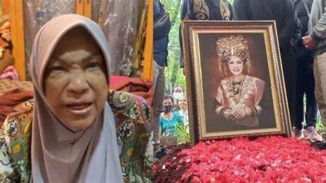 Klaim Keluarga Dorce Gamalama Soal Hak Waris Anak Angkat Tak Berhak