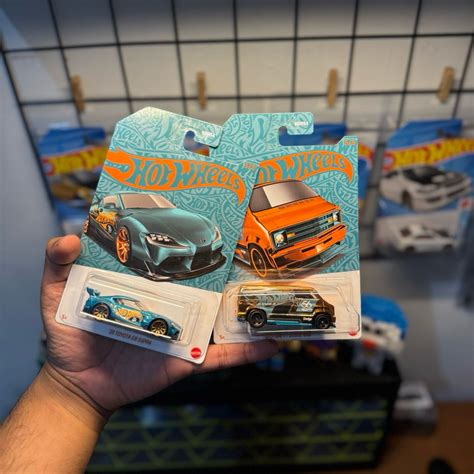 Hot Wheels Th Anniversary Pearl Chrome Shopee Malaysia