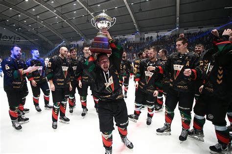 Gks Tychy Z Pucharem Polski W Hokeju Na Lodzie Gotowi Na Sport