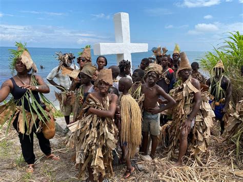 Tradiciones De Guinea Ecuatorial Creencias Fiestas Costumbres Vestimenta Y Comidas