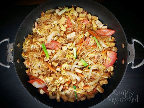 Pad Woon Sen Thai Stir Fried Glass Noodles