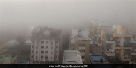 Layer Of Haze Engulfs Delhi Air Quality Nears Severe Category Air