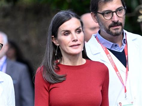 Queen Letizia Of Spain Is Red Hot In Hugo Boss Leather Trousers For Barcelona Outing Tatler