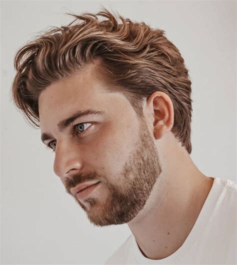 30 Fresh Flow Hairstyles For Men In 2025 Mens Hairstyles Athletic