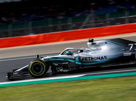 F Gp Gran Bretagna Prima Fila Mercedes Bottas In Pole