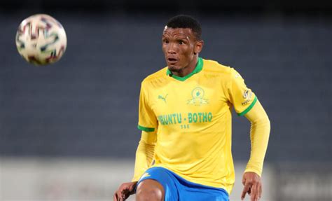 Manqoba Mngqithi Says That Mamelodi Sundowns Is Never Happy