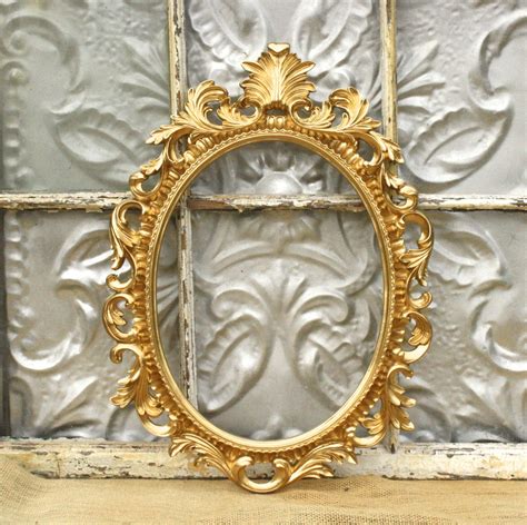 Ornate Oval Baroque Frame Wedding Photo By Michellelisatreasure