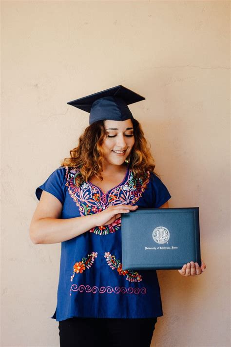 UC Davis Graduation Photos at UC Davis, California. Rocio Rivera ...