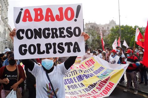 Movilizaciones Y Protestas En Perú Exigiendo La Liberación De Castillo