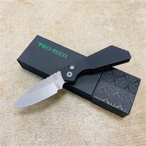 Protech Pt205 Strider Pt Black Textured Handle Stonewash Magnacut