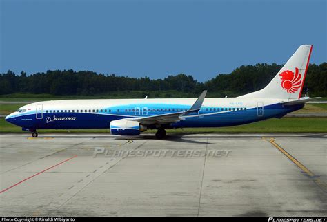 PK LFG Lion Air Boeing 737 9GPER WL Photo By Rinaldi Wibiyanto ID