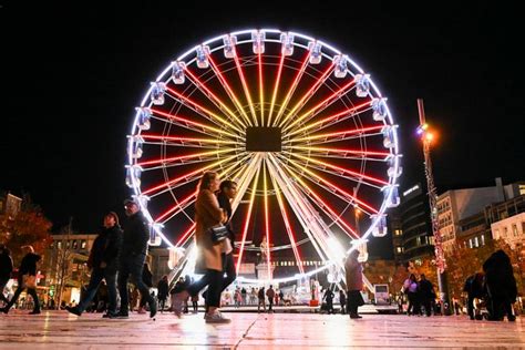 La Grande Roue Panoramique Est De Retour Sur La Place Jaude De Clermont