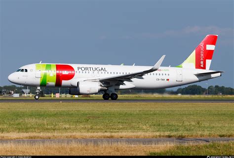 CS TNV TAP Air Portugal Airbus A320 214 WL Photo By Alexis Boidron