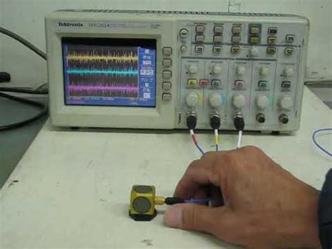 TOYO 356B18 Industrial accelerometer made by PCB piezotronics 動作確認