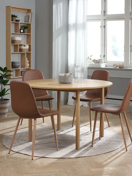 Alsted D Table Oak Jonstrup Chairs Cognac Oak Jysk