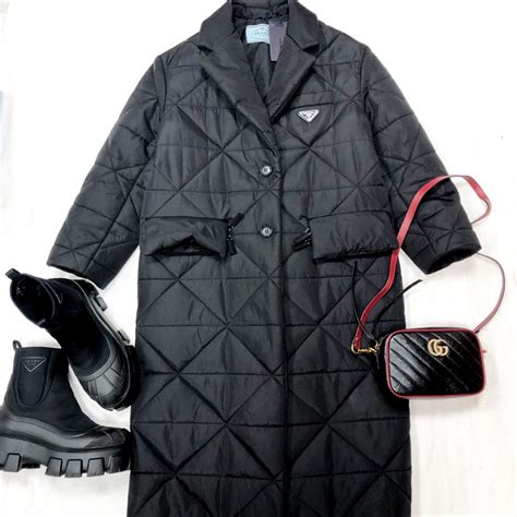 Пуховик PRADA размер 36 цена 153 850 руб сумочка GUCCI