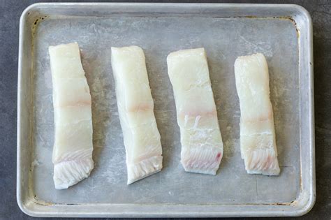 Crazy Easy Baked Halibut Recipe Momsdish